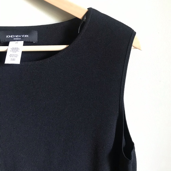 Black Knit Plus Size Tank - Picture 3 of 5